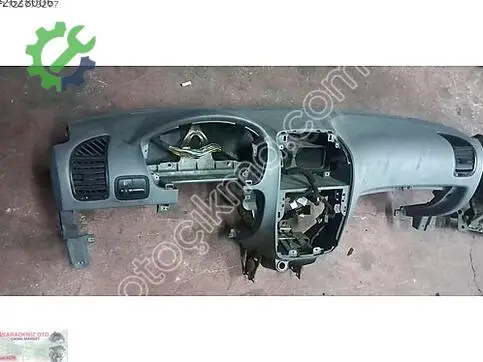 Hyundai Accent Torpido çıkma parça