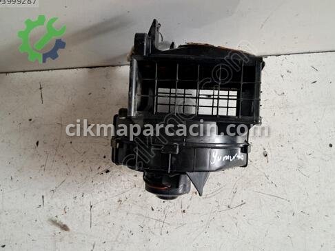 Hyundai Accent Kalorifer Motoru çıkma parça