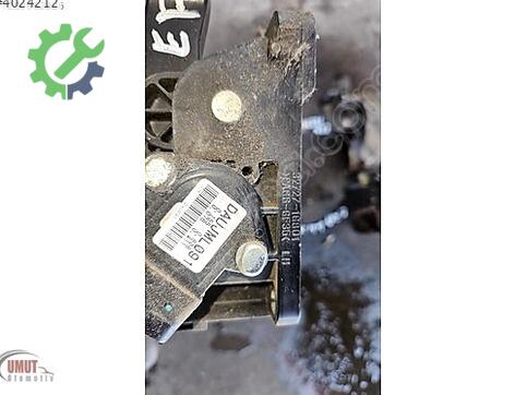 Hyundai Accent Pedal 32727 çıkma parça