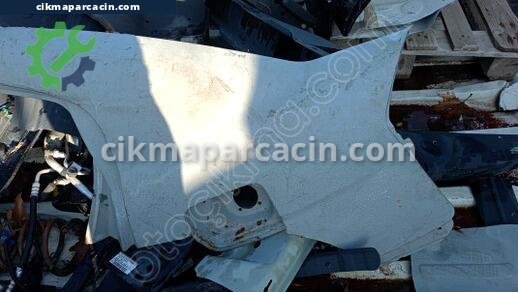 Hyundai Accent Sol Arka Çamurluk çıkma parça