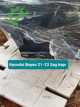 Hyundai Bayon Sağ Kapı 21-23 çıkma parça