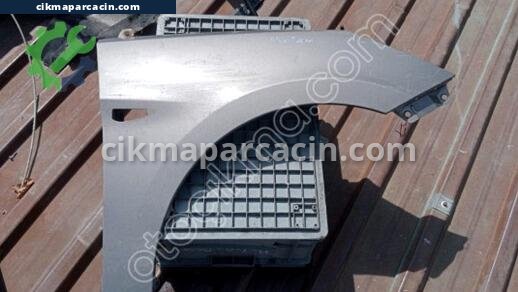 Hyundai Accent Sağ Ön Çamurluk çıkma parça