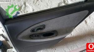 Hyundai Elantra sağ arka kapı orjinal çıkma