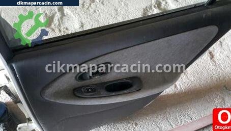 Hyundai Elantra Sağ Arka Kapı çıkma parça