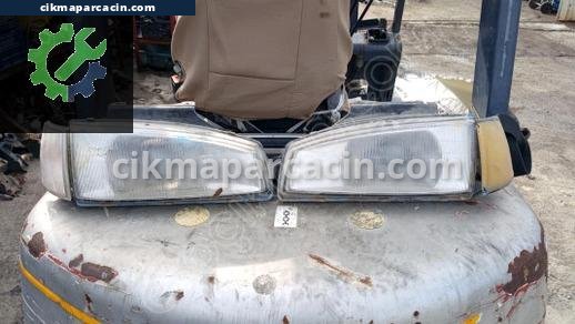 Hyundai Elantra Sağ Ön Far çıkma parça