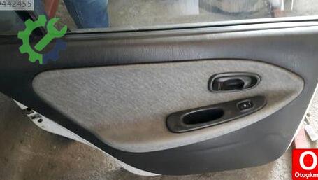 Hyundai Elantra Kapı Döşemesi çıkma parça