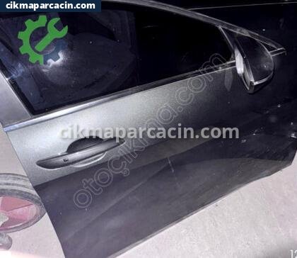 Hyundai Accent Sağ Ön Kapı çıkma parça