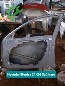 Hyundai Accent Sağ Kapı 21-24 çıkma parça