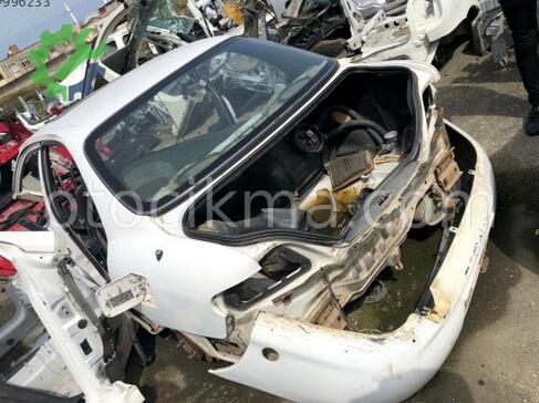 Hyundai Elantra Arka Travers çıkma parça