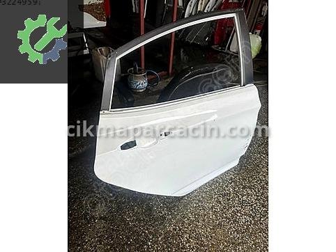 Hyundai Elantra Sağ Arka Kapı çıkma parça