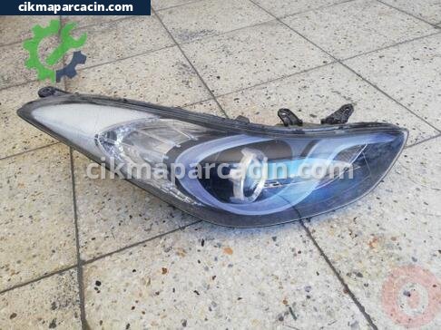 Hyundai Elantra Sağ Ön Far çıkma parça