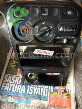 Hyundai Elantra Teyp Çerçevesi çıkma parça