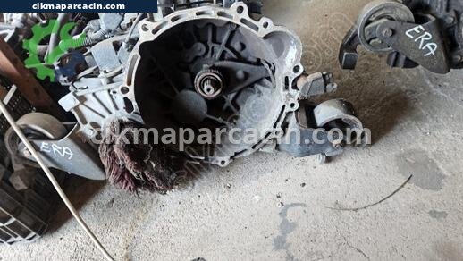 Hyundai Accent Şanzıman Komple çıkma parça