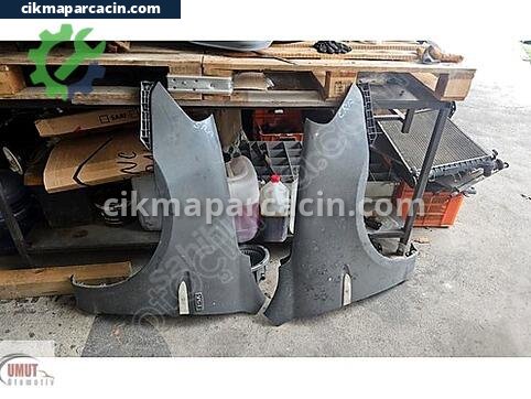 Hyundai Accent Sağ Ön Çamurluk çıkma parça