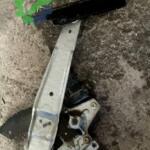 HYUNDAİ GETZ SAĞ ARKA KAPI CAM KRİKOSU