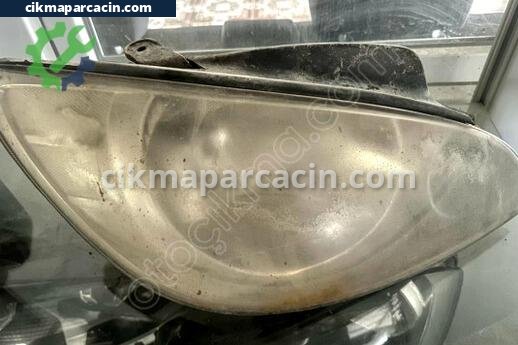 Hyundai Getz Sağ Ön Far çıkma parça