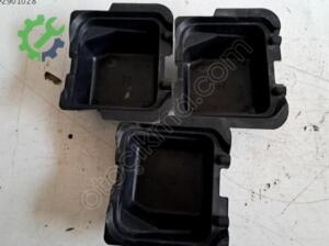 HYUNDAİ H 100 PANELVAN EMNİYET KEMER YUVALARI