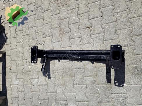 Hyundai i20 Tampon Demiri çıkma parça