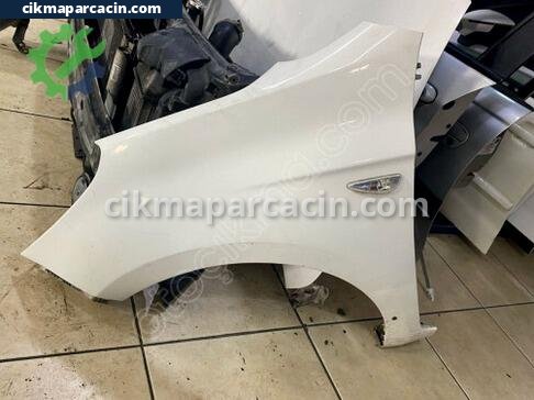 Hyundai i20 Sol Ön Çamurluk çıkma parça