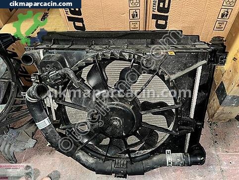 Hyundai i20 Radyatör Traversi çıkma parça