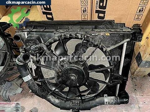 Hyundai i20 Motor Su Radyatörü çıkma parça