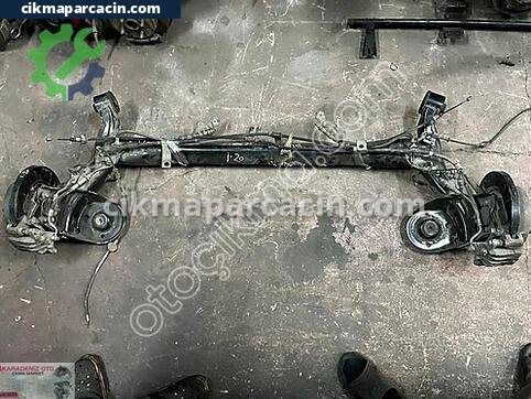 Hyundai i20 Arka Dingil çıkma parça