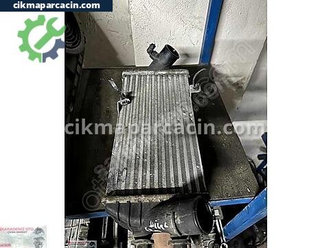 Hyundai i20 Motor Su Radyatörü çıkma parça