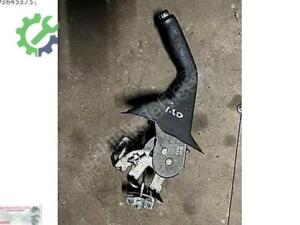 Hyundai i20 El Freni Kolu Sökme Çıkma