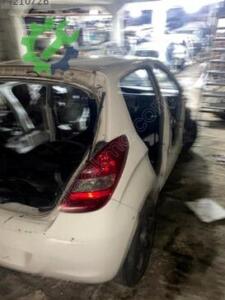 Hyundai i20 Kesme Arka Tavan Sacı Çıkma