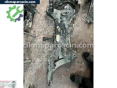 Hyundai i20 Travers çıkma parça
