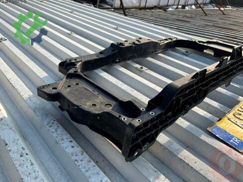 Hyundai i20 Ön Panel 64101J5 çıkma parça