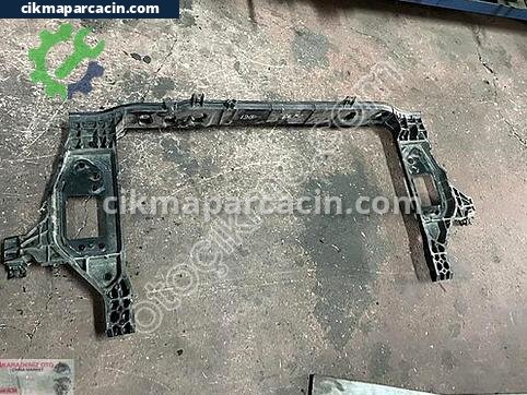 Hyundai i20 Radyatör Traversi çıkma parça