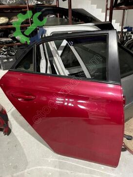 Hyundai i20 Sağ Arka Kapı çıkma parça