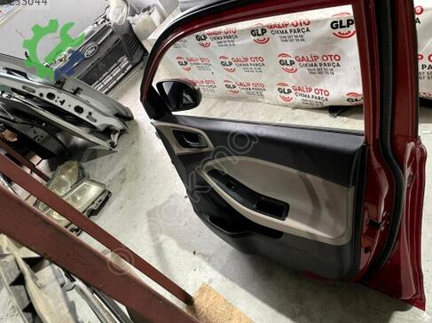 Hyundai i20 Sağ Ön Kapı çıkma parça