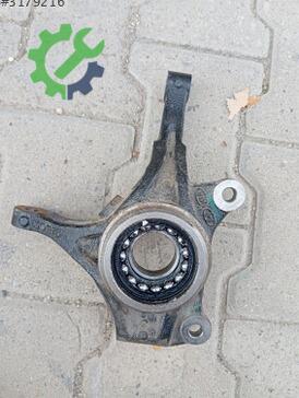 Hyundai i20 Sağ Ön Taşıyıcı çıkma parça
