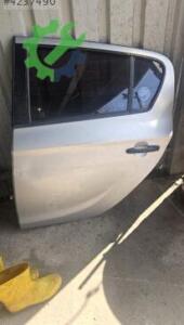 Hyundai i20 sol arka kapı