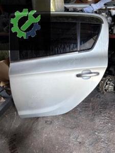 Hyundai i20 sol arka kapı çıkma orjinal dolu