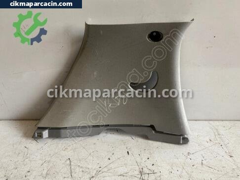 Hyundai i20 Bagaj Üst Kaplaması çıkma parça