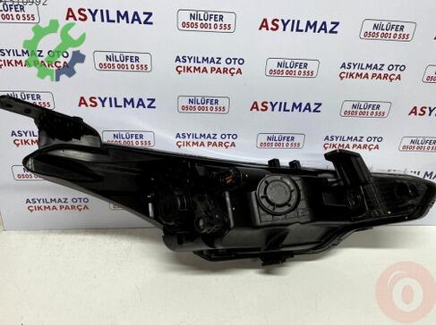 Hyundai i20 Sol Ön Far çıkma parça