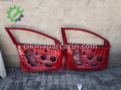Hyundai i20 Sol Ön Kapı çıkma parça