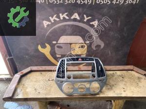 Hyundai i20 Teyp Çerçevesi – Difüzör Orijinal Çıkma