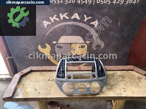Hyundai i20 Teyp Çerçevesi çıkma parça