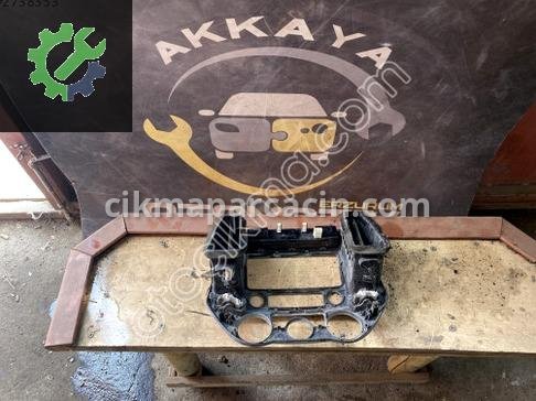 Hyundai i20 Teyp Çerçevesi çıkma parça