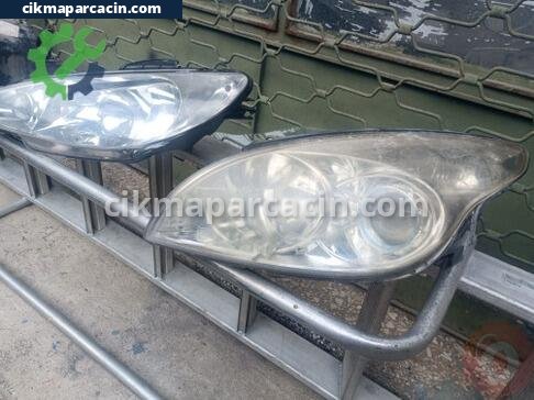 Hyundai i30 Mercekli Far çıkma parça