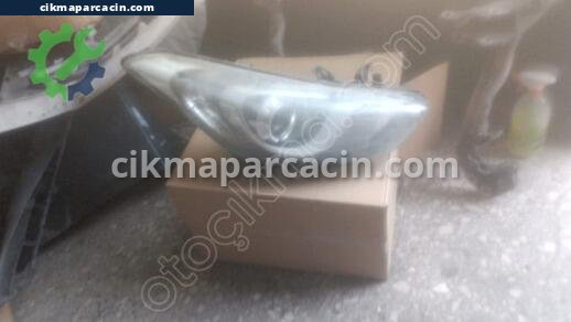 Hyundai i30 Mercekli Far çıkma parça