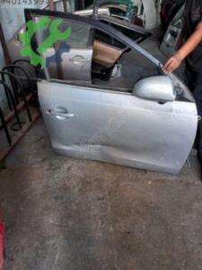 Çıkma Orijinal Sol Ön Kapı Hyundai i30
