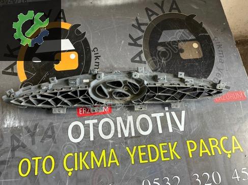 Hyundai ix20 Ön Panjur çıkma parça
