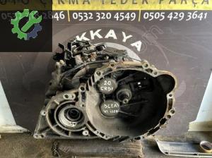 Hyundai SONATA 2.0 CRDI Çıkma VI İleri Manuel Şanzıman