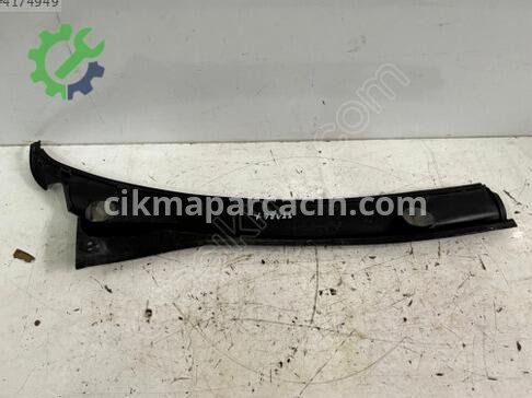 Hyundai Starex Ön Cam Izgarası çıkma parça