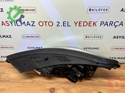 Hyundai Tucson Sağ Ön Far 92102D7 çıkma parça